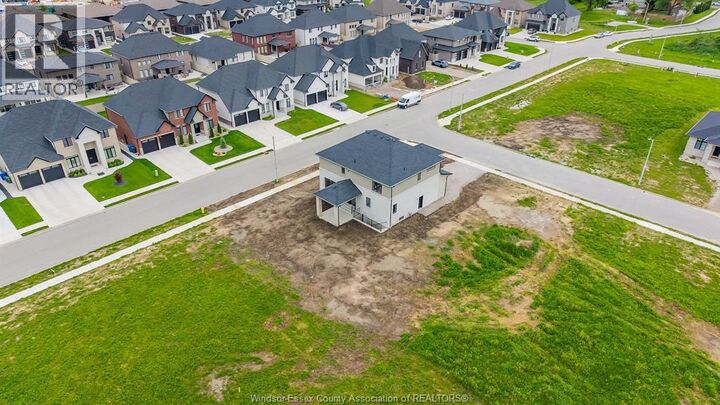 Property Photo:  3698 Farrow Avenue  ON N8N 1M2 