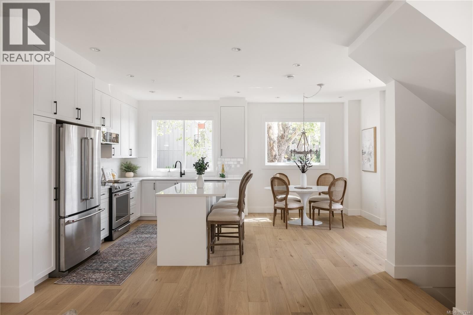 Property Photo: 10145 Fifth Street 4 BC V8L 0E4
