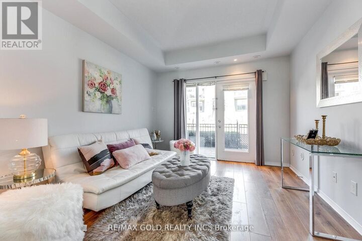 Property Photo:  60 Fairwood Circle 88  ON L6R 0Y6 