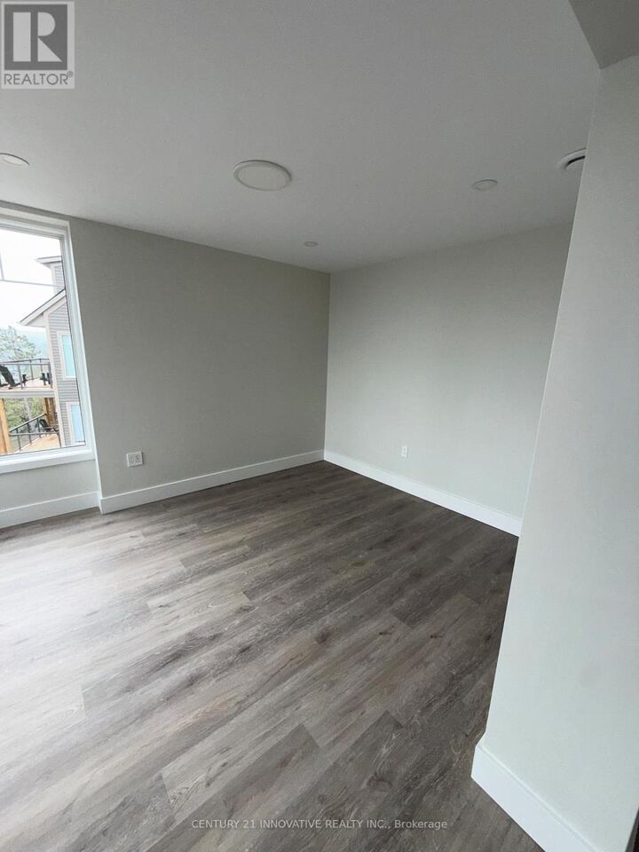 Property Photo: 3 Tree Tops Lane 101 ON P1H 1A9