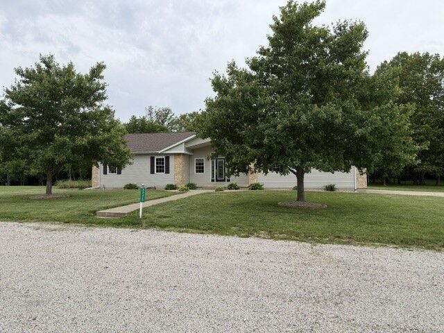 Property Photo:  3275 Tohill Lane  IL 62521 