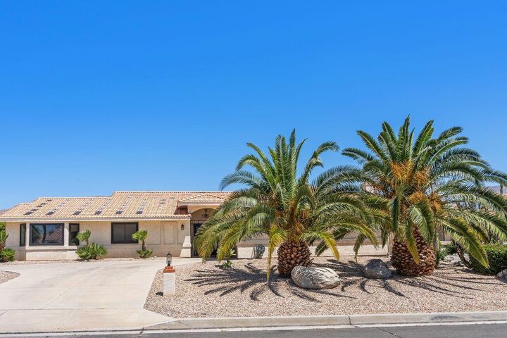 Property Photo: 64518 Spyglass Avenue CA 92240