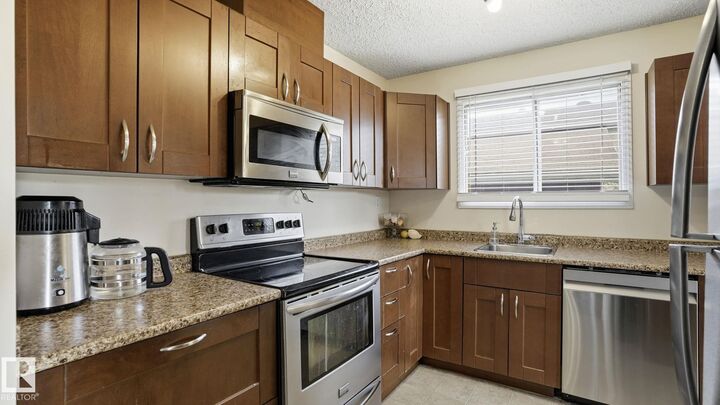 Property Photo:  24 South Ram  AB T9G 1V4 