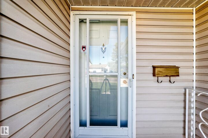 Property Photo: 4815 32 Avenue NW AB T6L 4Y7