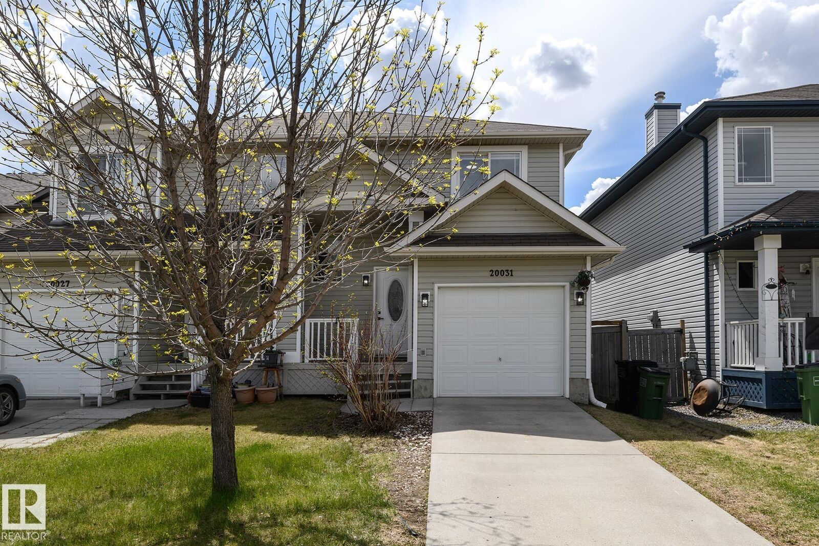 Property Photo:  20031 53A Avenue NW  AB T6M 2W2 