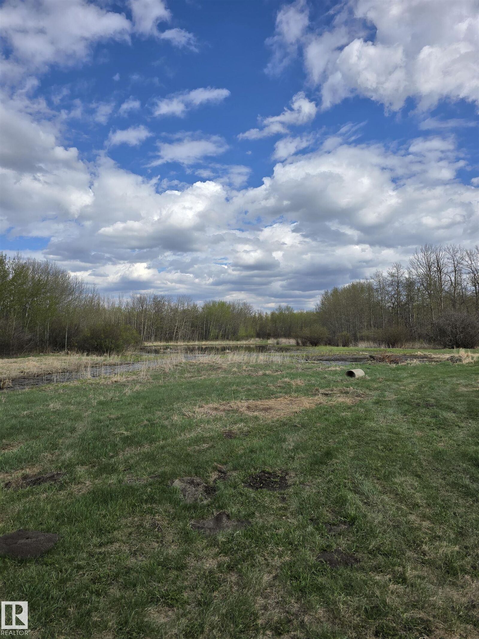 Property Photo:  53559 Range Rd 220  AB T8E 2B6 