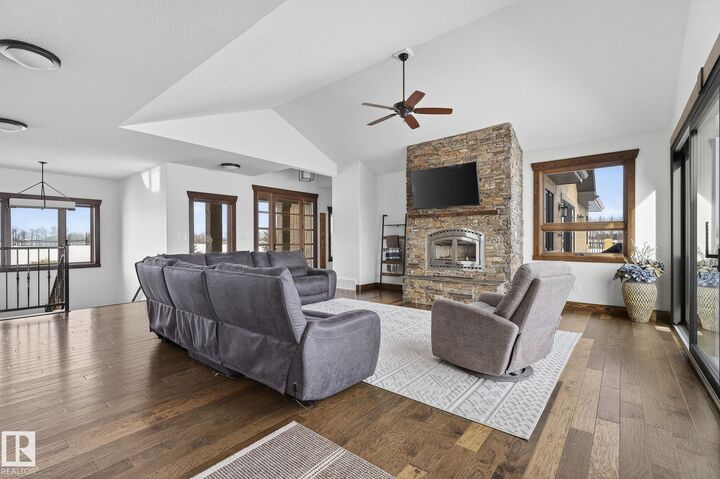 Property Photo: 56229 Rge Road 242 AB T0A 0K3