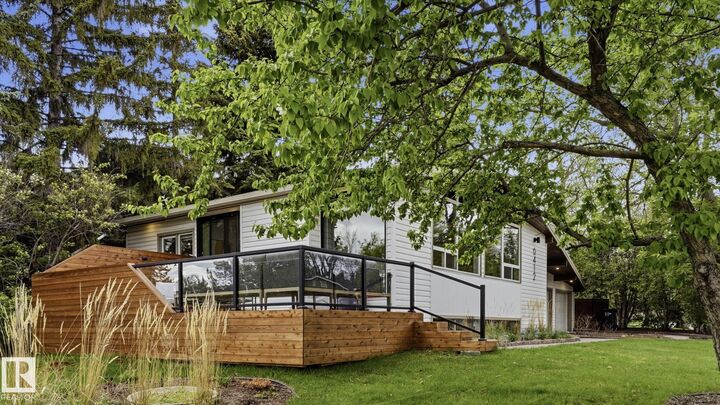 Property Photo:  6412 Ada Boulevard NW  AB T5W 4P2 