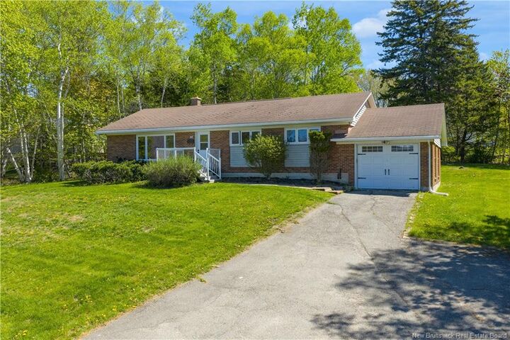 Property Photo: 68 Elizabeth Parkway NB E2H 1E9