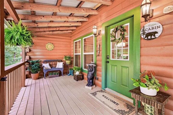 Property Photo: 285 Julep Circle GA 30540