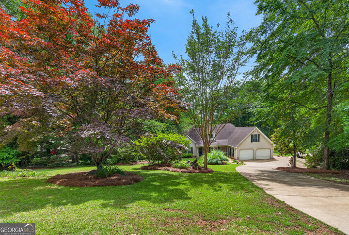 Property Photo: 210 Old Pond Road GA 30241