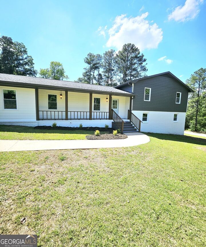 Property Photo:  125 Heritage Circle  GA 30253 