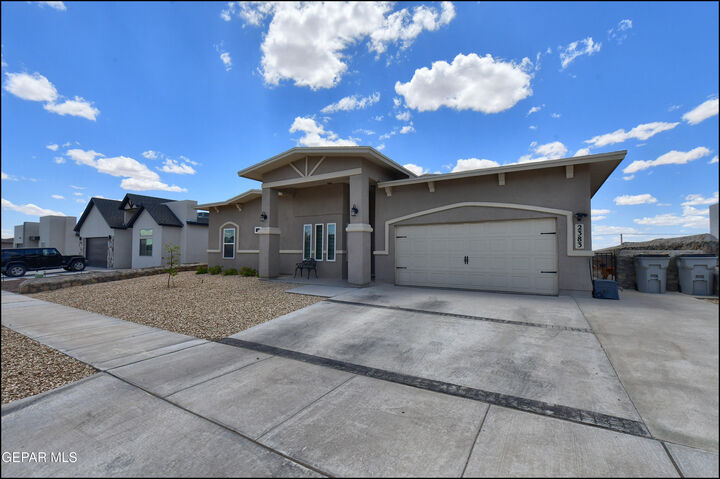 Property Photo: 2383 Enchanted Nook Drive TX 79911