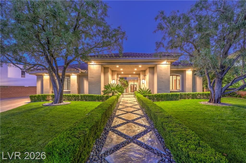 Property Photo: 9704 Highridge Drive NV 89134