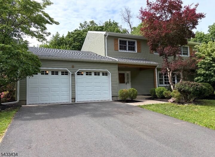 Property Photo:  8 Liberty Ln  NJ 08873 