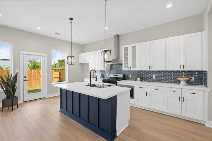 Property Photo:  5925-5927 Wheatley Street  TX 77091 
