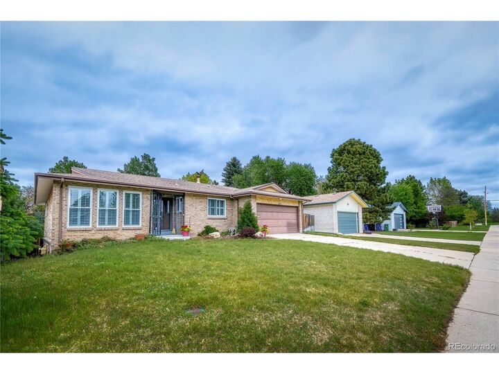 Property Photo:  241 S Leyden St  CO 80224 