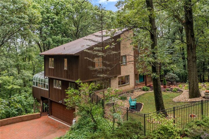 Property Photo: 3385 Woodbridge Circle PA 18017