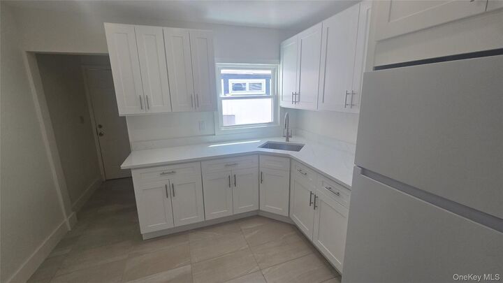 Property Photo:  724 E Park Avenue  NY 11561 