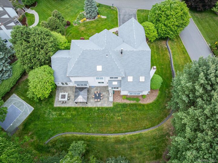 Property Photo: 10 Kipps Court NY 10589