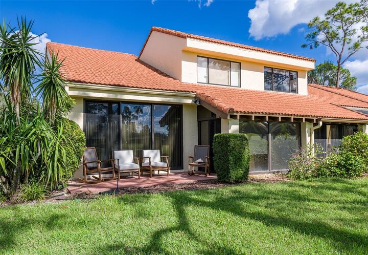 Property Photo: 5332 Huntingwood Court 26 FL 34235