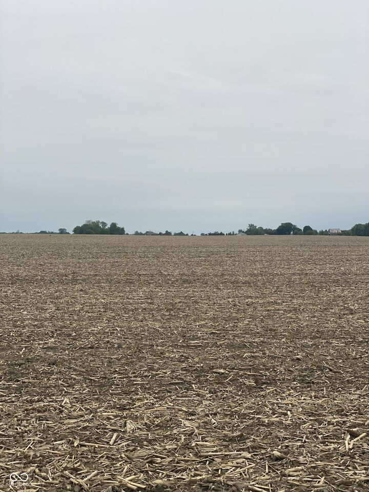 Property Photo: 2802 N County Road 600 W IN 46147