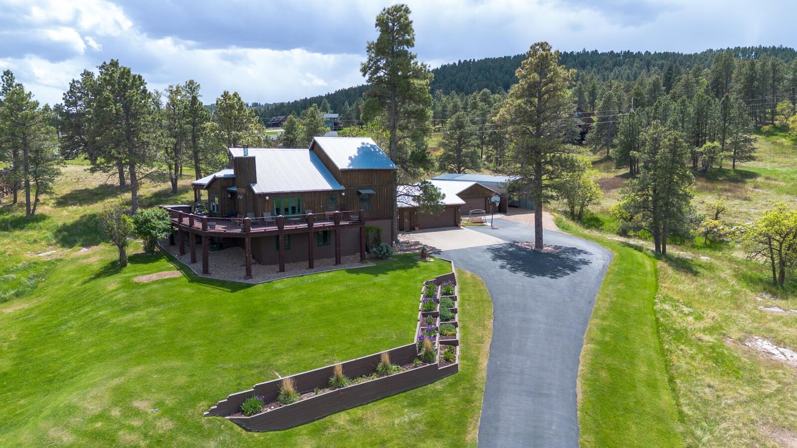 Property Photo:  111 W Pine Street  SD 57783 
