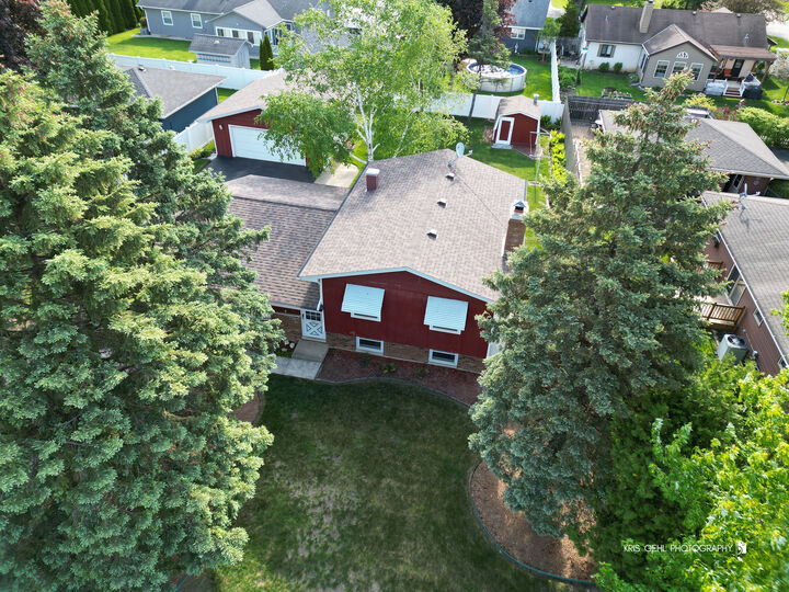 Property Photo:  539 Thompson Avenue  IL 60096 
