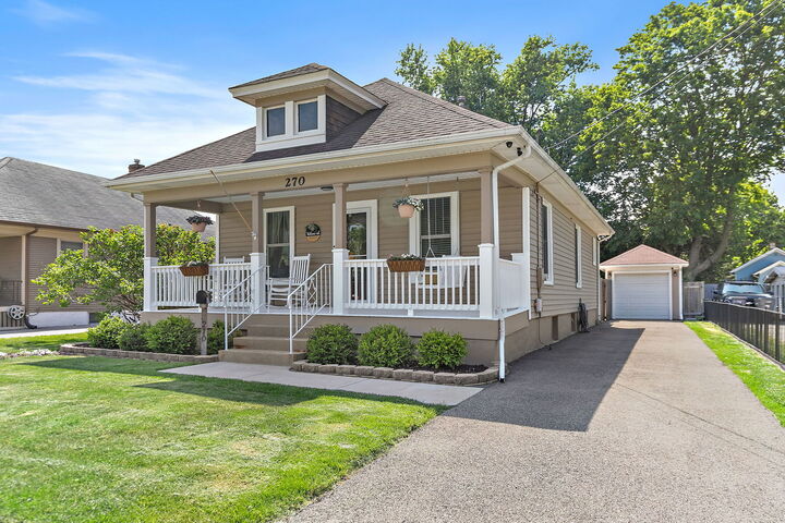 Property Photo:  270 S Melrose Avenue  IL 60123 