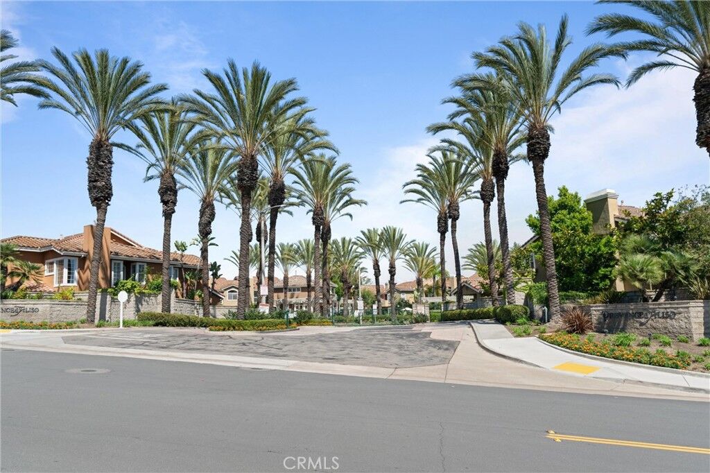 Property Photo:  39 Matisse  CA 92656 