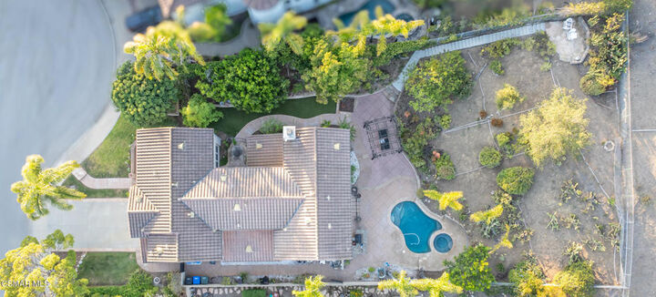 Property Photo:  196 Via Rebecca  CA 91320 