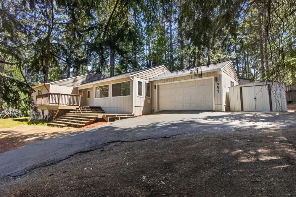 Property Photo: 5621 Daisy Circle CA 95726