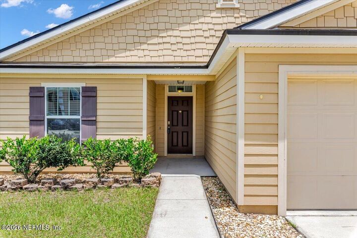 Property Photo: 10281 Magnolia Hills Drive FL 32210