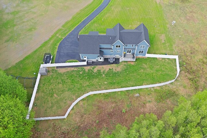 Property Photo:  13 Stone Creek Drive  NH 03833 