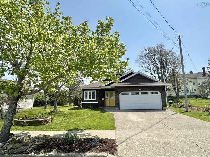 469 Brunswick Street — photo 1