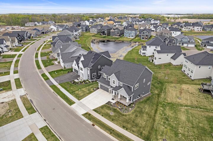 Property Photo:  10122 Shadyview Lane N  MN 55311 