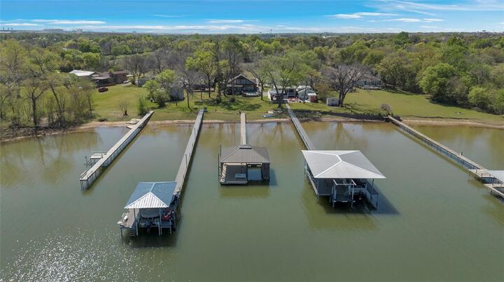 Property Photo:  2460 Indian Cove Street  TX 76108 