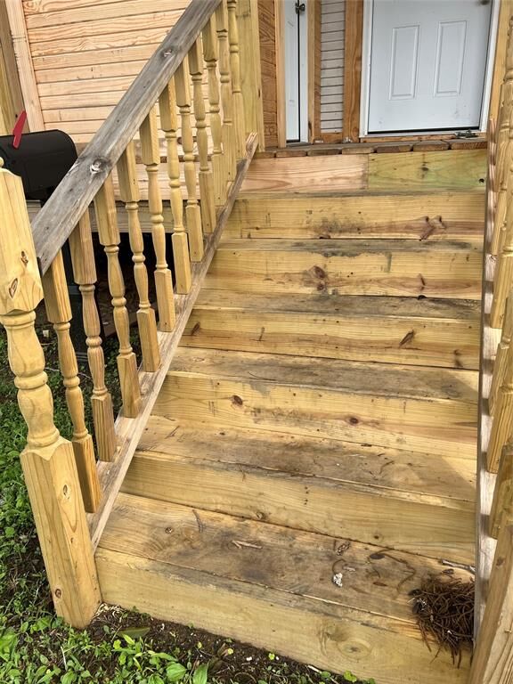 Property Photo:  233 W 73rd Street  LA 71106 