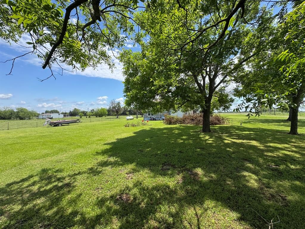 Property Photo:  8775 County Road 353  TX 75161 