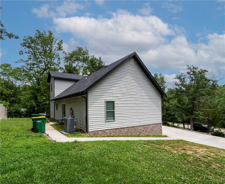Property Photo: 41 W Ozark Trail AR 72701