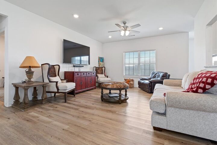 Property Photo: 201 Pin Oak Street AR 72734