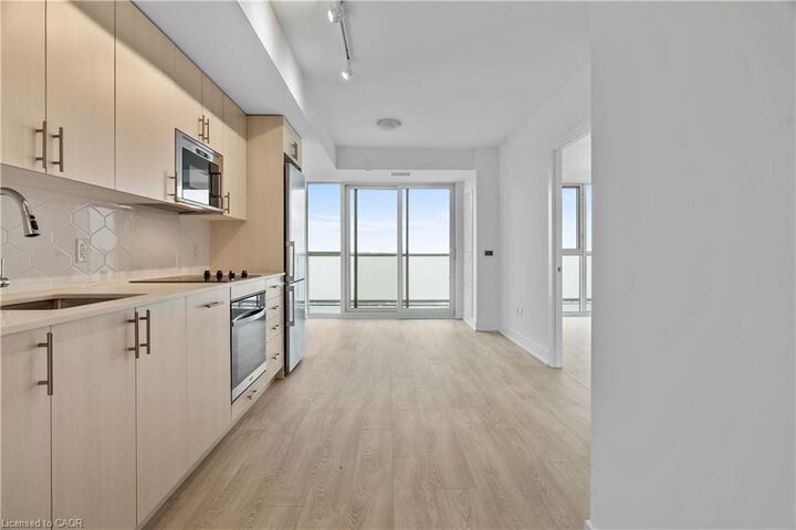 Property Photo: 2545 Simcoe Street N 2621 ON L1H 7K4