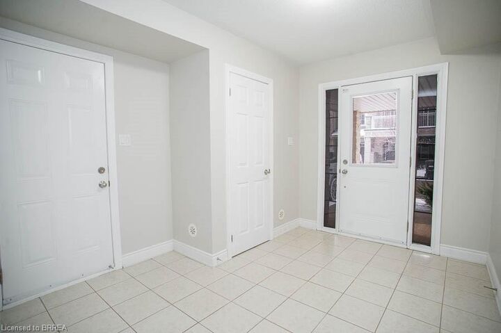 Property Photo:  2435 Greenwich Drive 11  ON L6M 0S4 