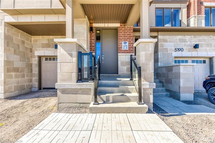 Property Photo:  5188 Viola Desmond Drive  ON L5M 2S7 