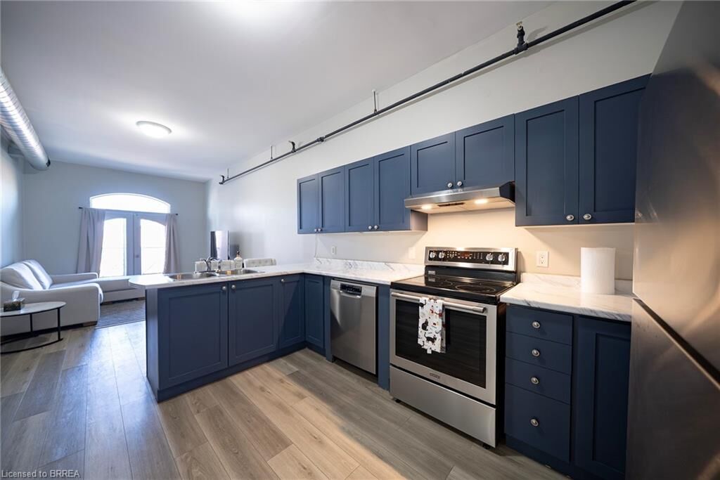 Property Photo:  150 Colborne Street 407  ON N3R 7J4 