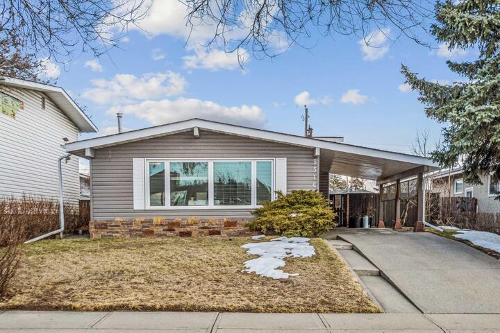 Property Photo: 5516 Taylor Crescent NE AB T2K 3V8