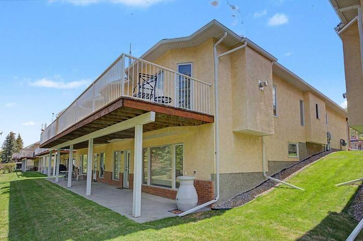 Property Photo: 18 Prominence View SW AB T3H 3M8