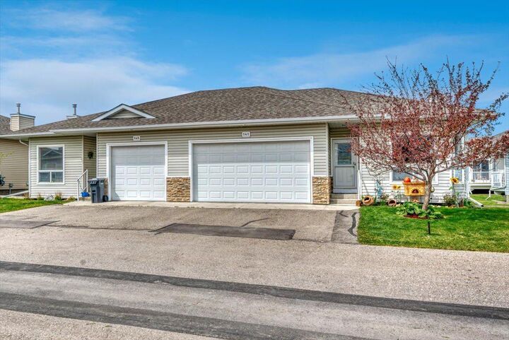 Property Photo: 141 Ridgestone Lane AB T0L 0H0