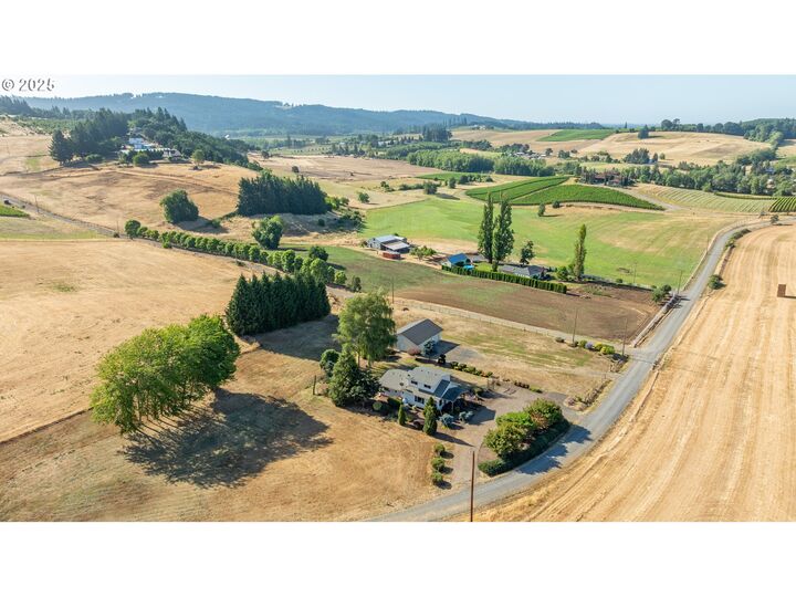 Property Photo: 11795 NE Finn Hill Loop OR 97111