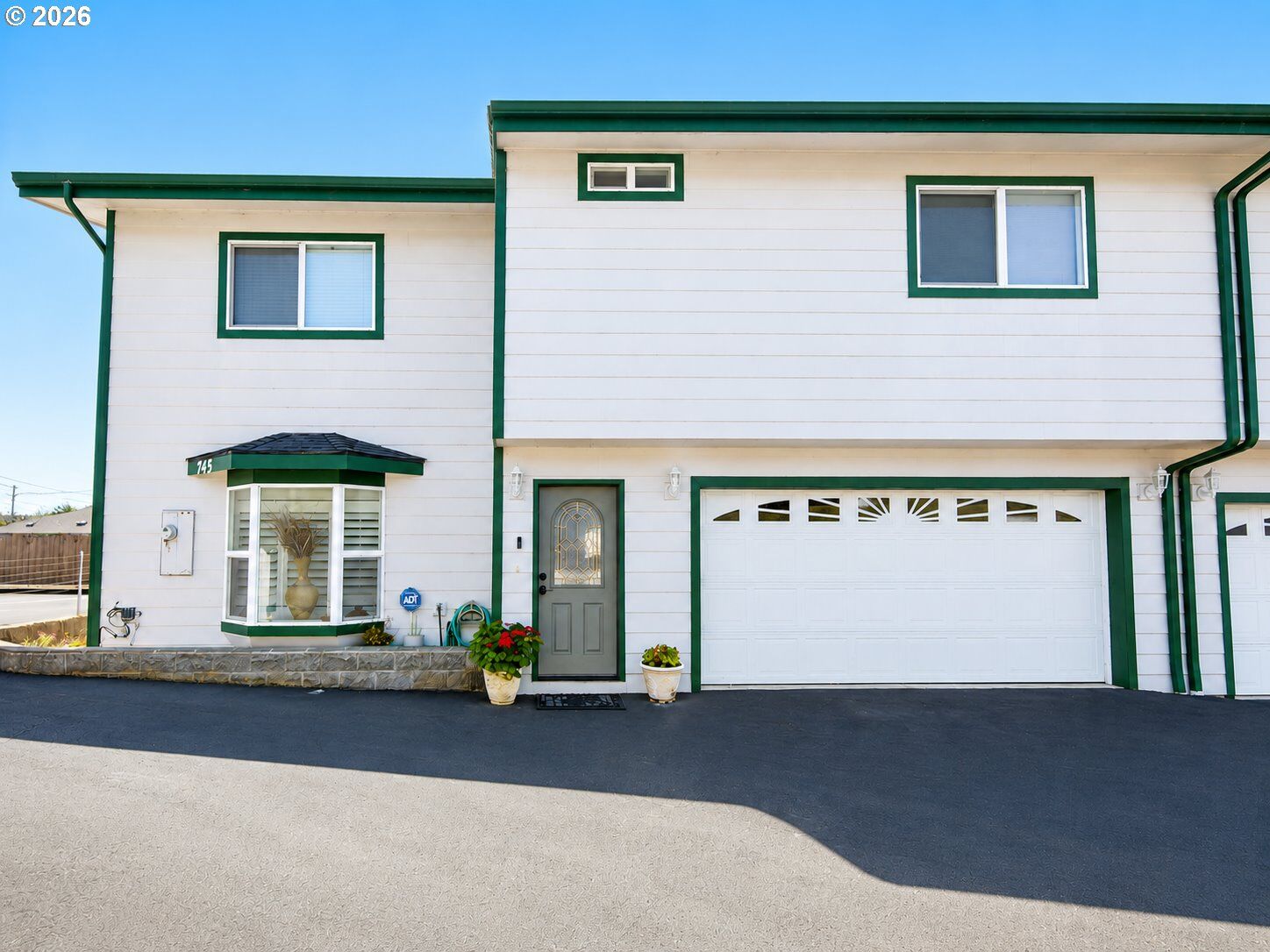 Property Photo: 745 2nd St OR 97415